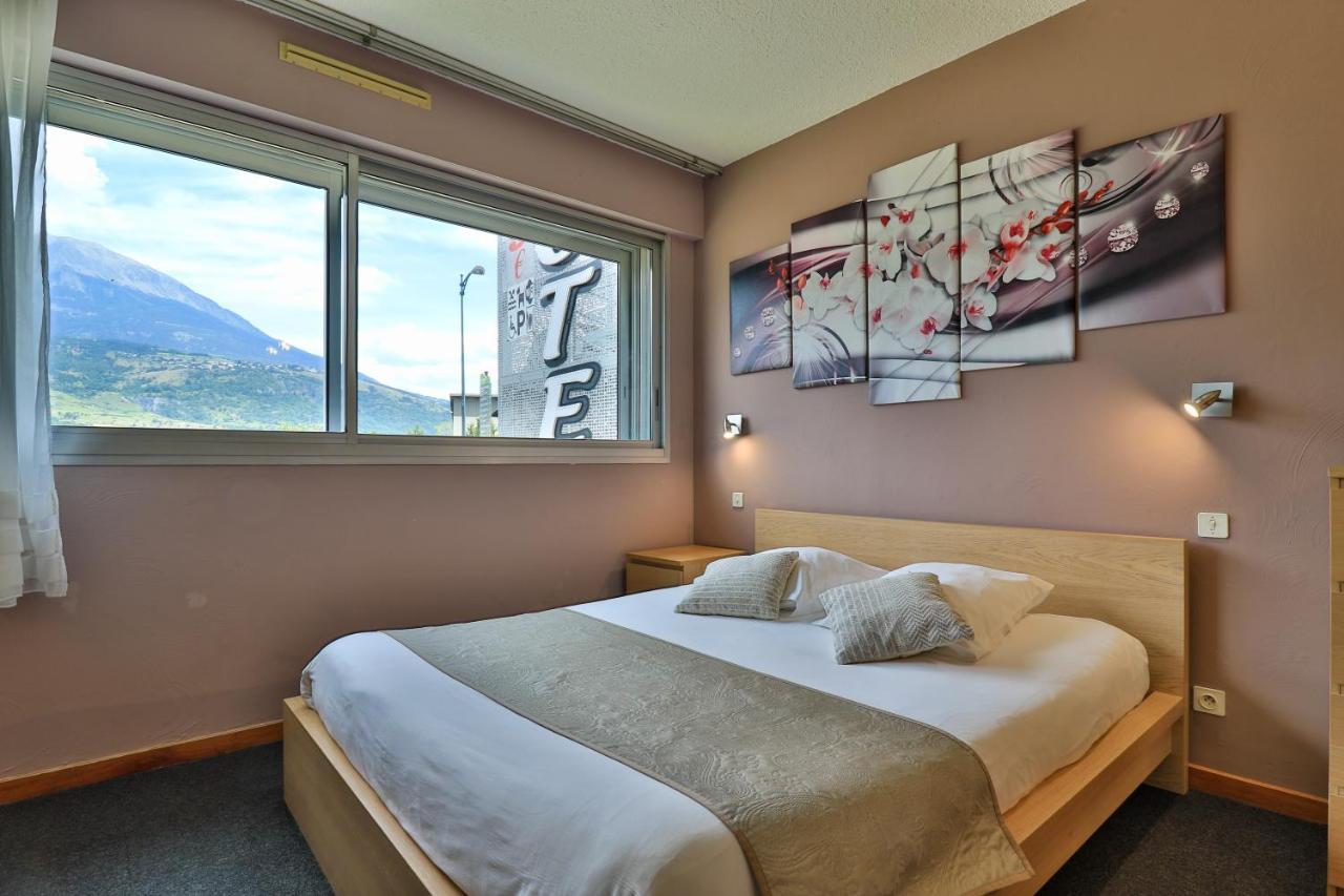 Hotel Les Flots Bleus سافين المظهر الخارجي الصورة